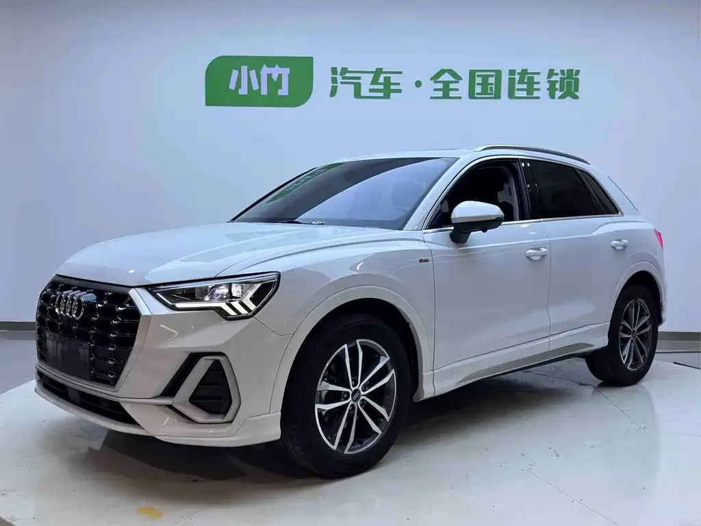 Audi Q3 2023 из CN, фото 1