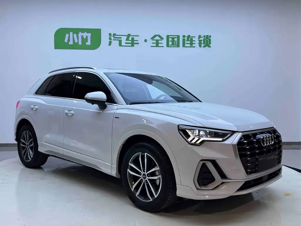 Audi Q3 2023 из CN, фото 4