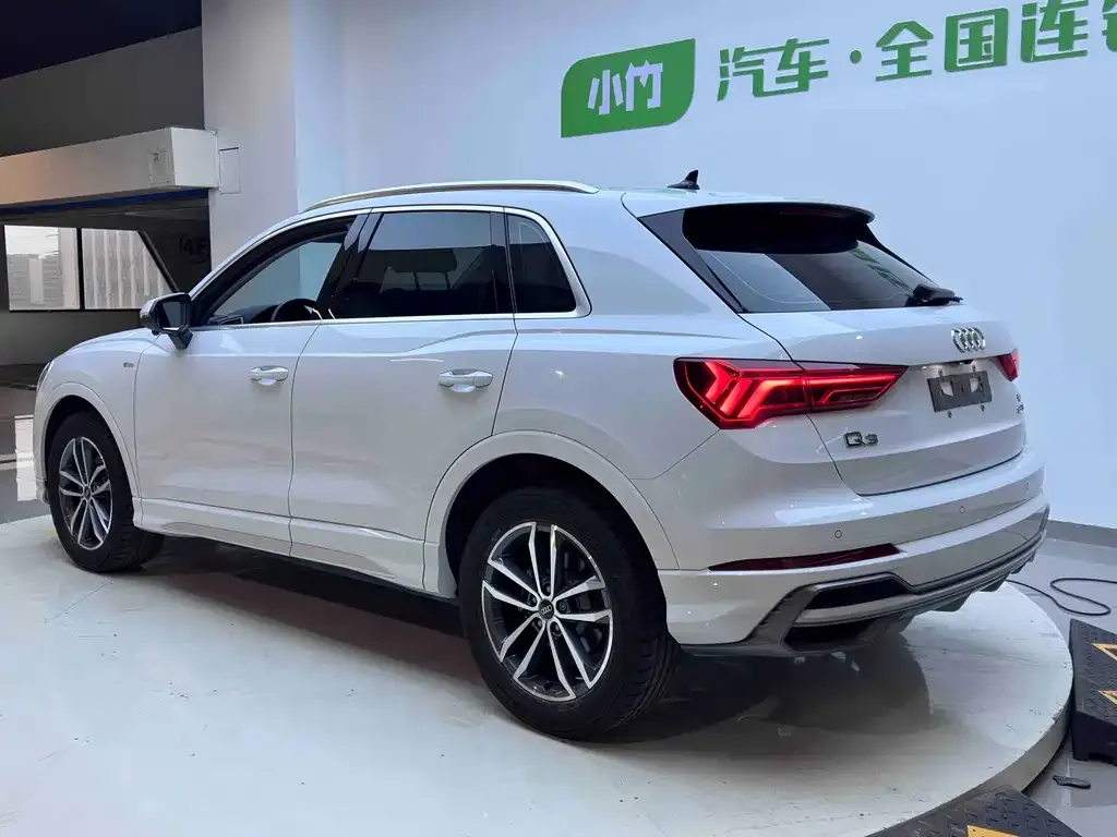 Audi Q3 2023 из CN, фото 6