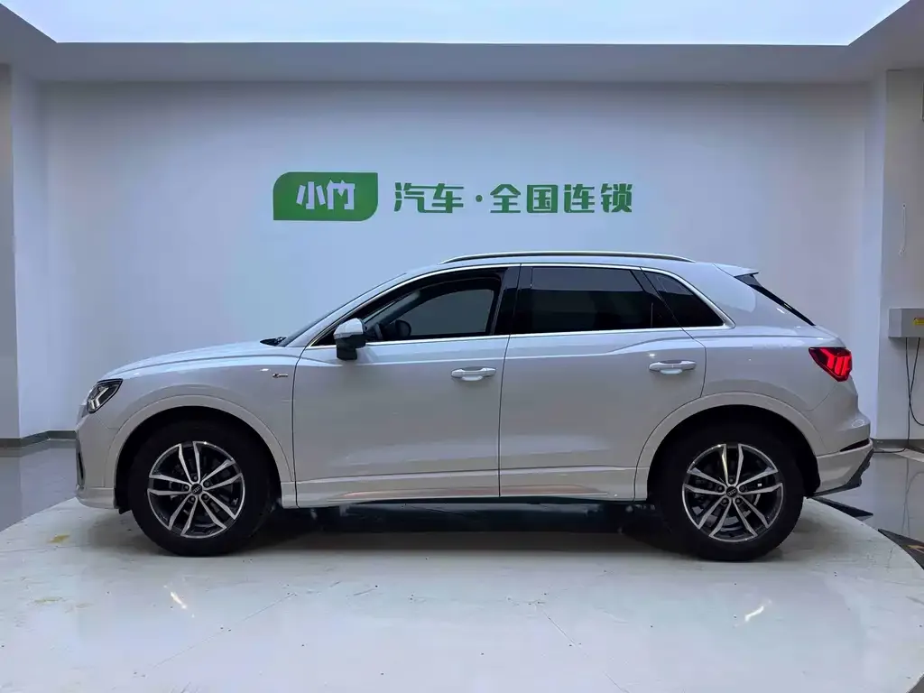 Audi Q3 2023 из CN, фото 7
