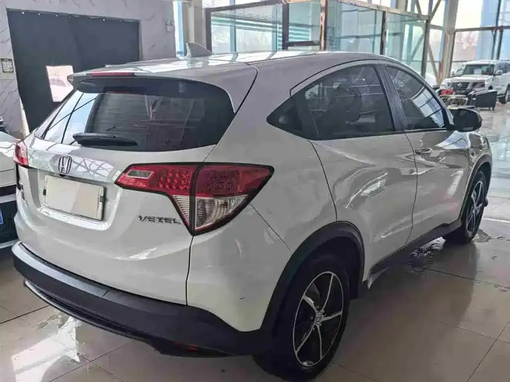 Honda Vezel — фото 6