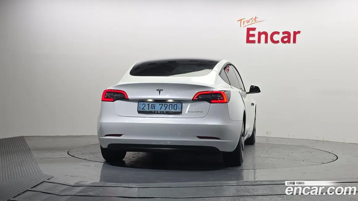 Tesla Model 3 2021 из KR, фото 2