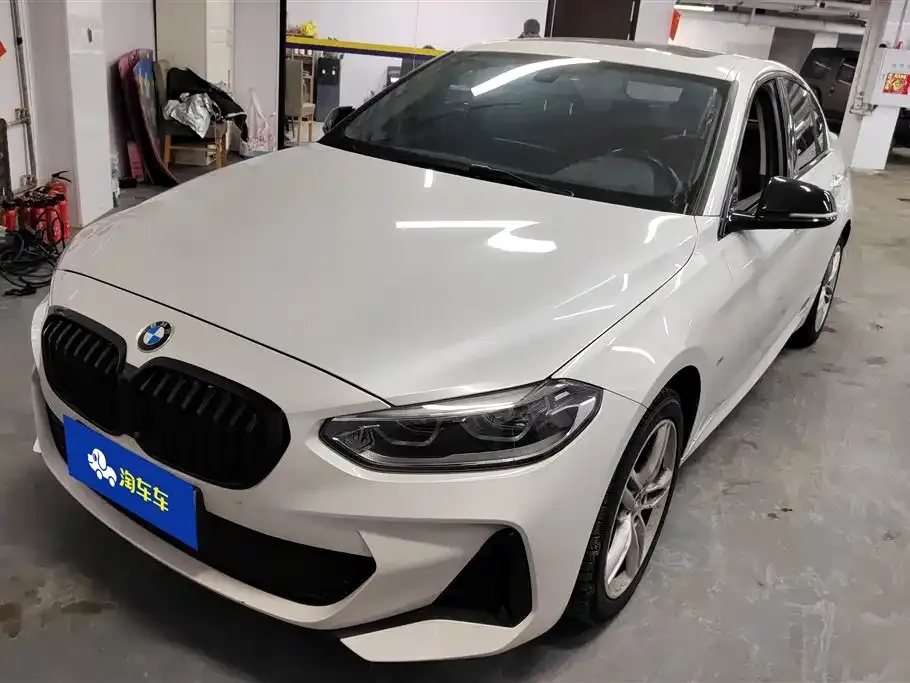 BMW 1 Series 2022 из CN, фото 1