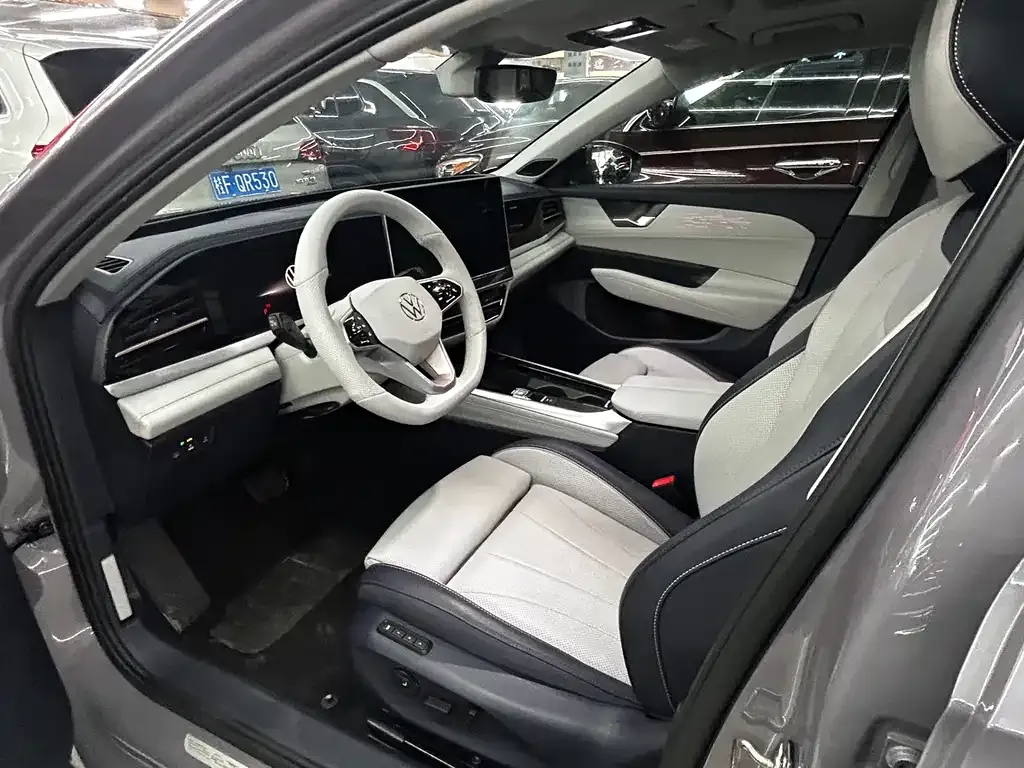 Volkswagen Passat — фото 7