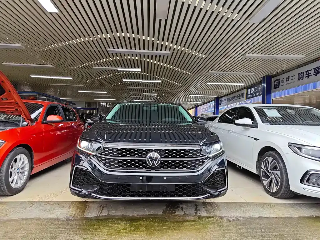 Volkswagen Passat — фото 5