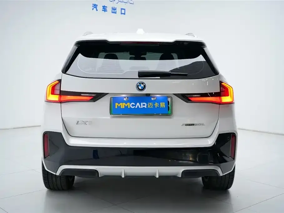 BMW iX1 2024 из CN, фото 5