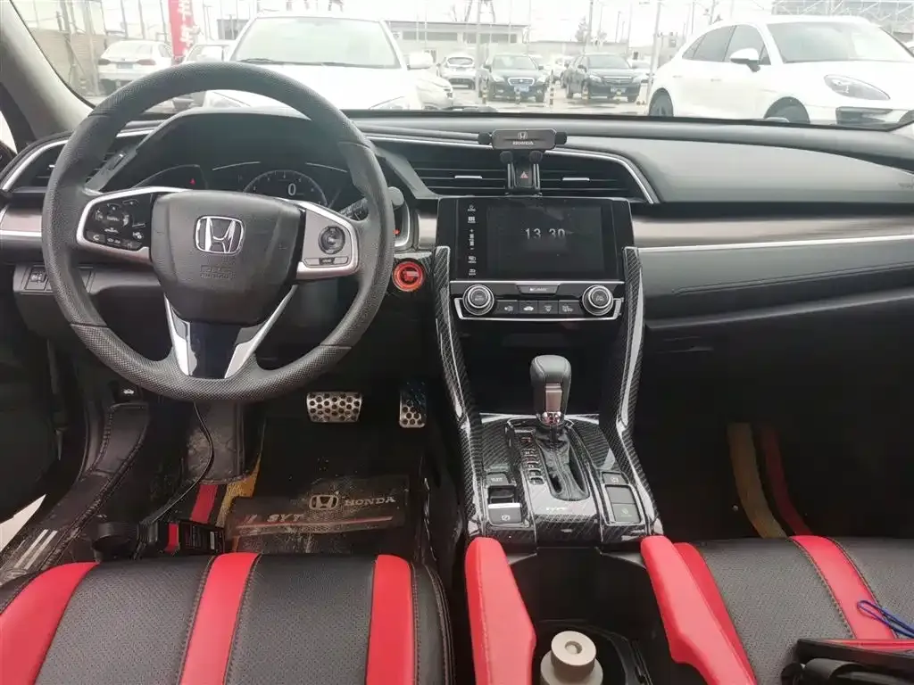 Honda Civic — фото 10