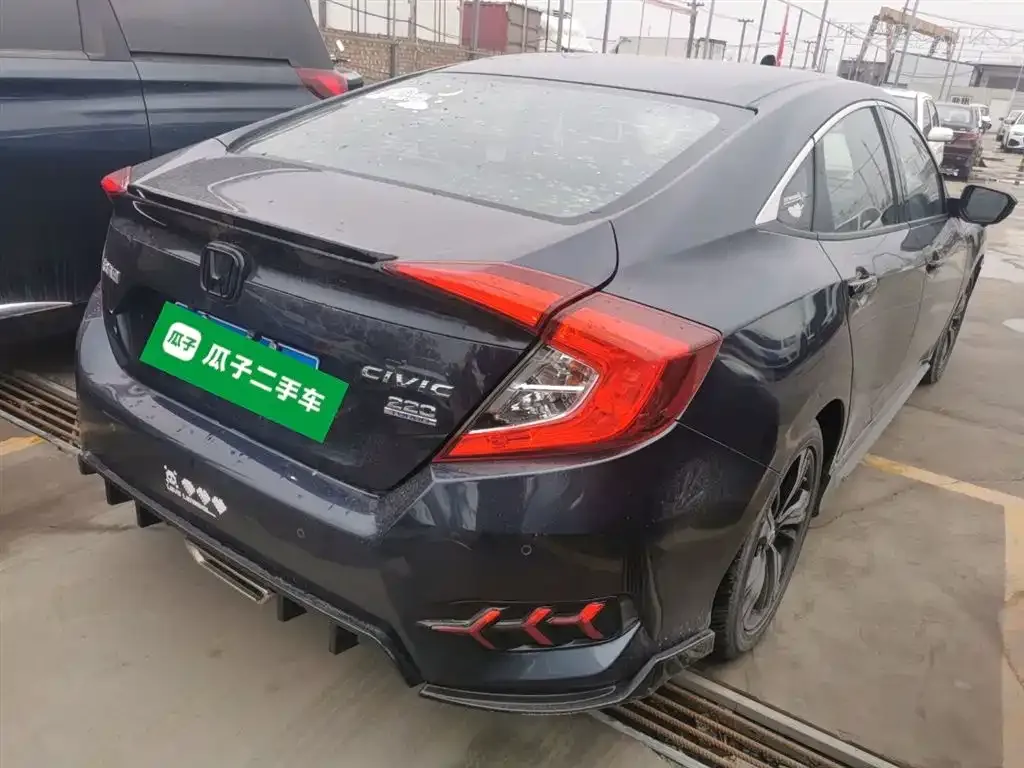 Honda Civic — фото 8