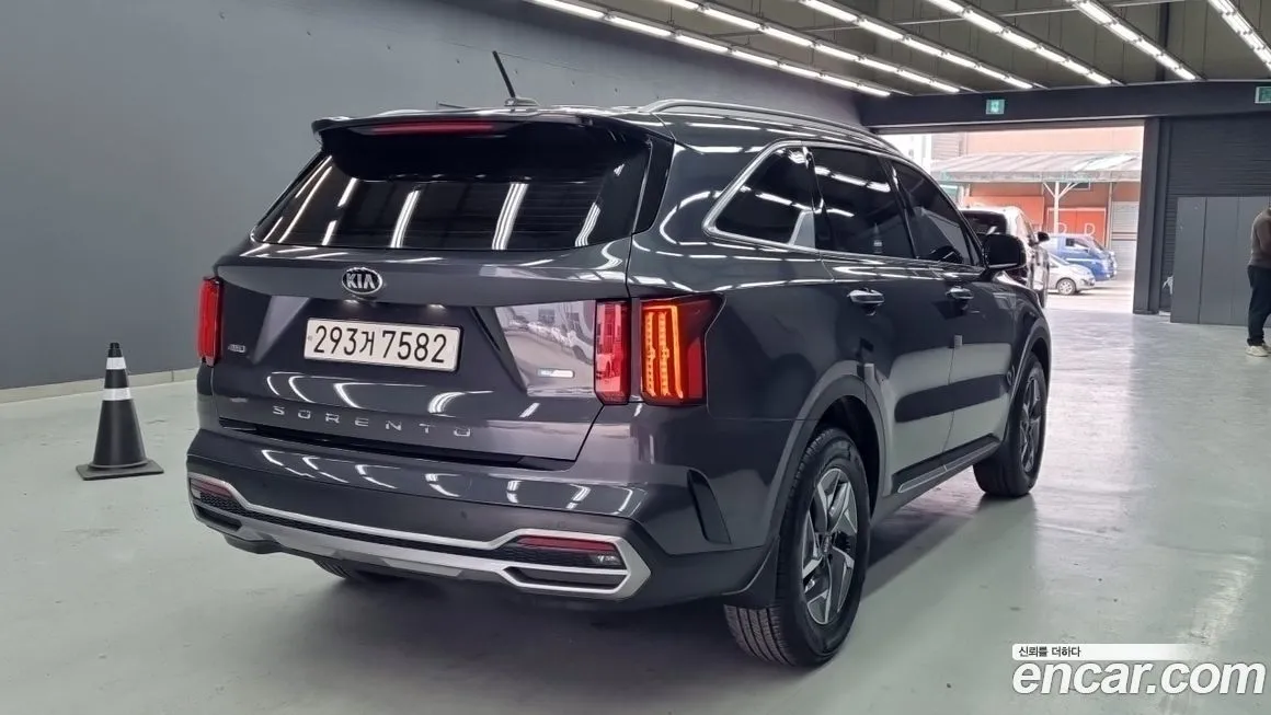 Kia Sorento — фото 10