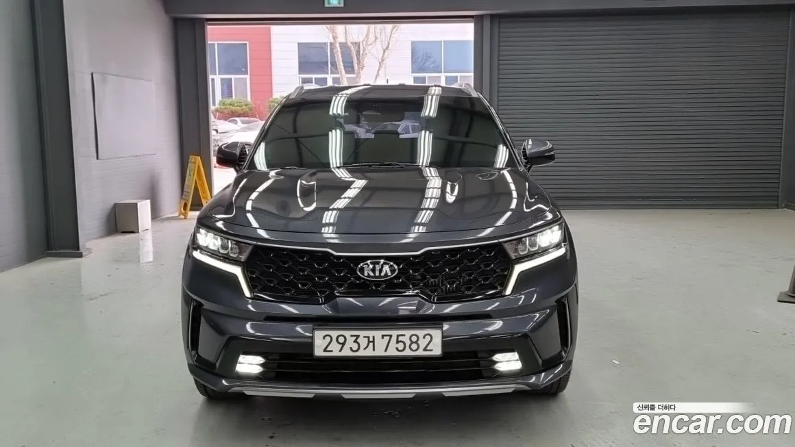 Kia Sorento — фото 5