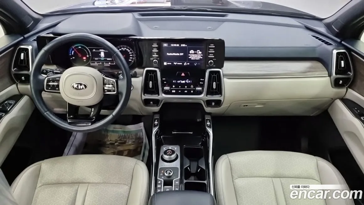Kia Sorento — фото 8