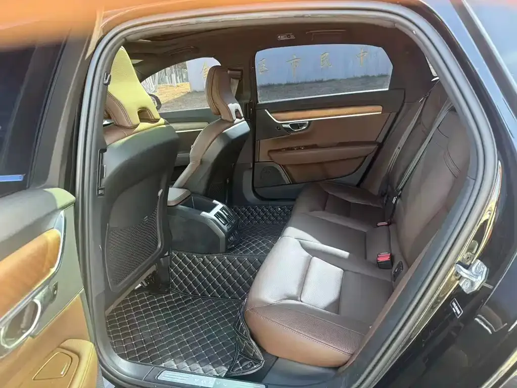 Volvo S90 2021 из CN, фото 8