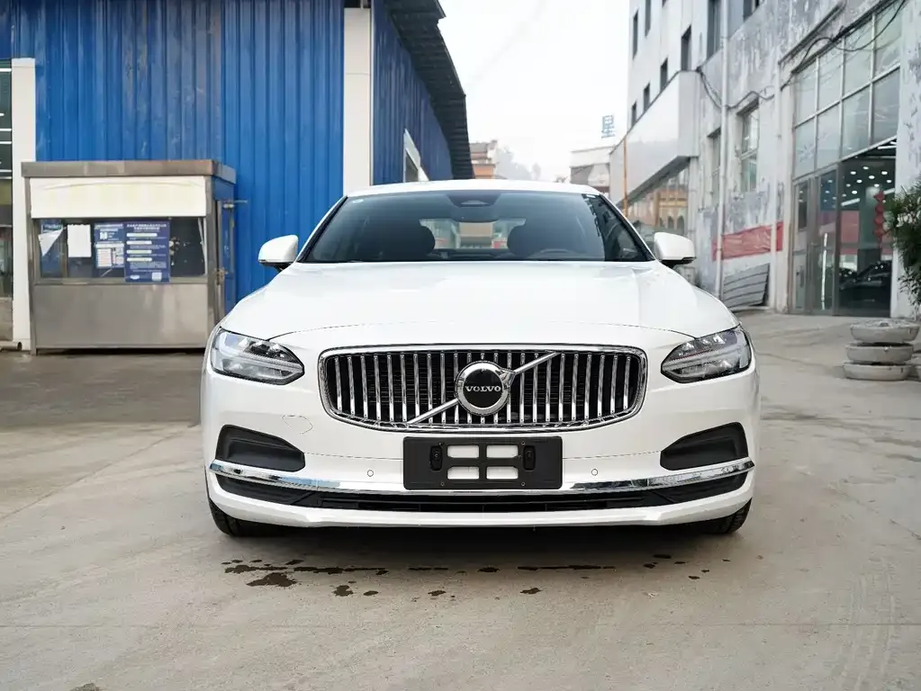 Volvo S90 2024 из CN, фото 9
