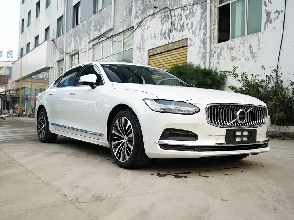 Volvo S90 2024 из CN, фото 6
