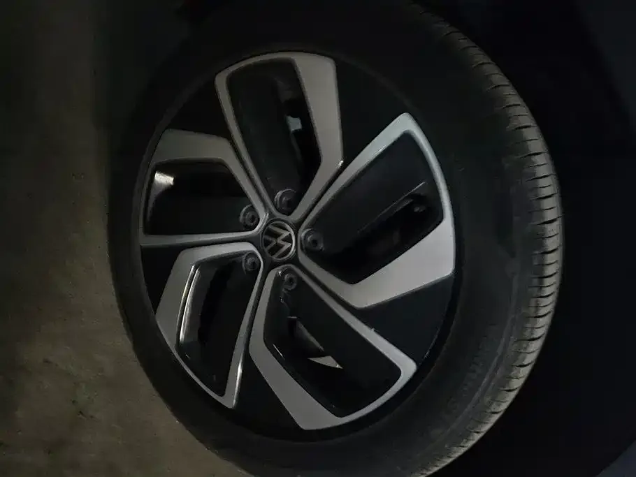 Volkswagen Tharu 2024 из CN, фото 2