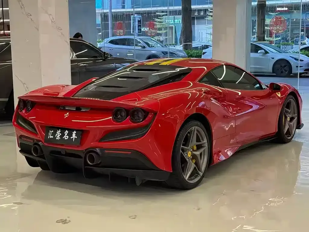 Ferrari F8 — фото 2
