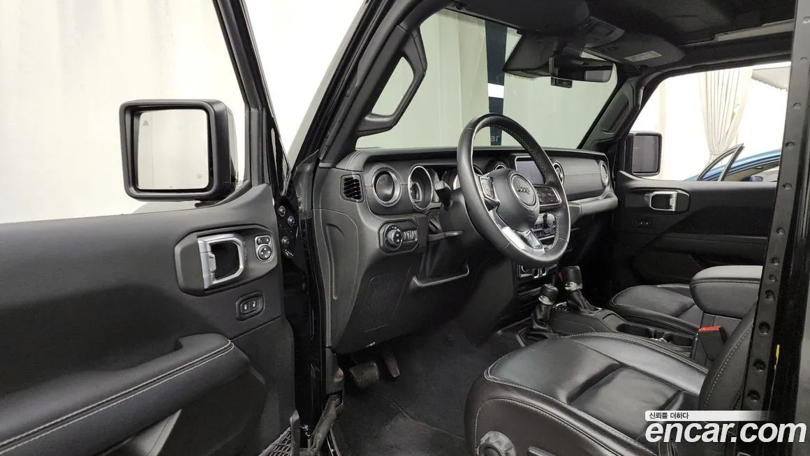 Jeep Wrangler 2022 из KR, фото 10