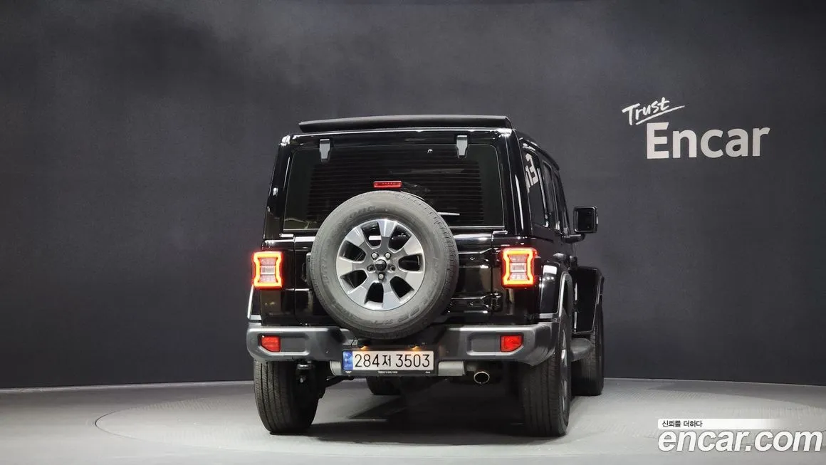 Jeep Wrangler 2022 из KR, фото 8