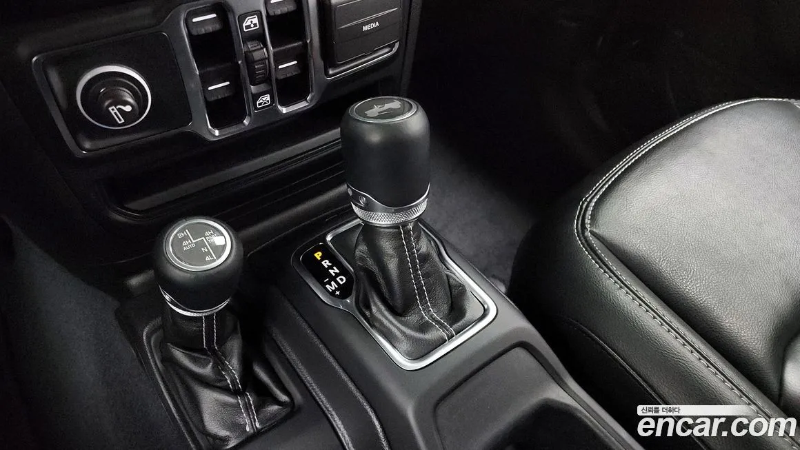 Jeep Wrangler 2022 из KR, фото 7