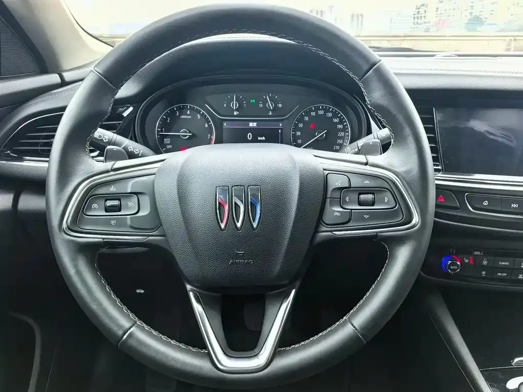 Buick Regal — фото 3