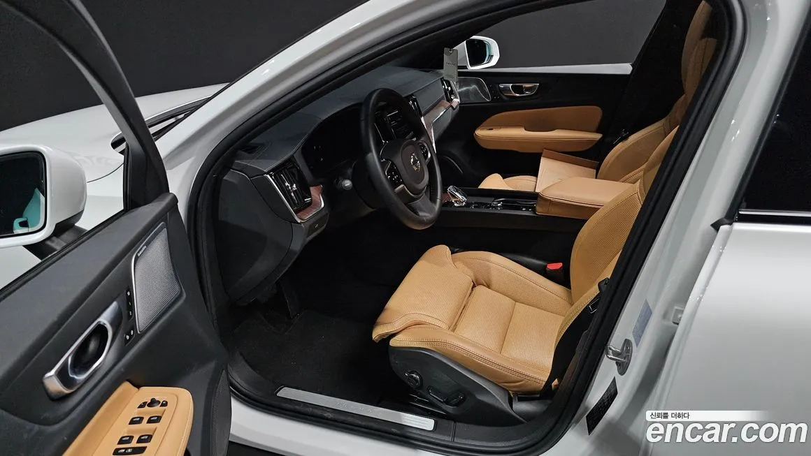 Volvo V60 2024 из KR, фото 8