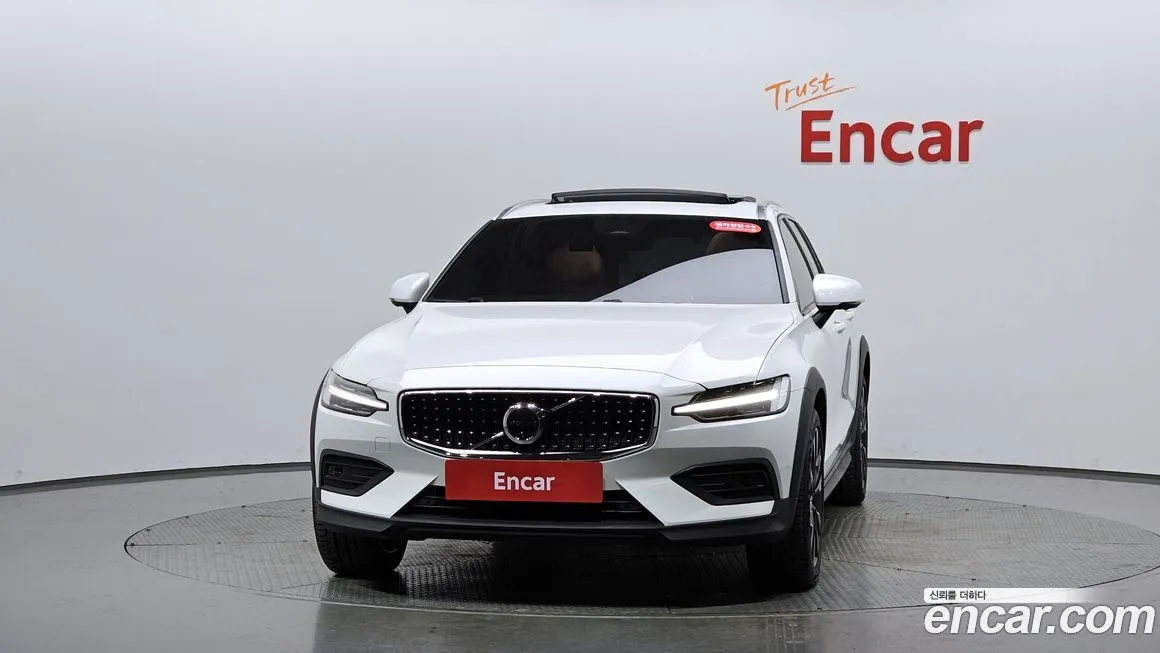 Volvo V60 2024 из KR, фото 3