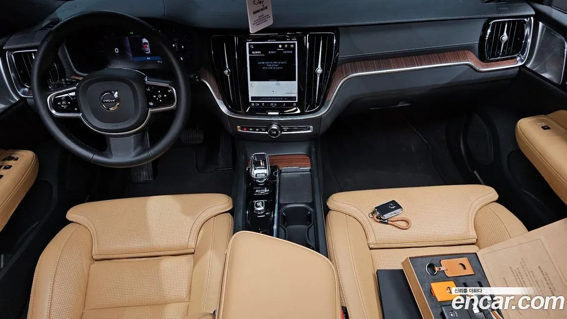 Volvo V60 2024 из KR, фото 9