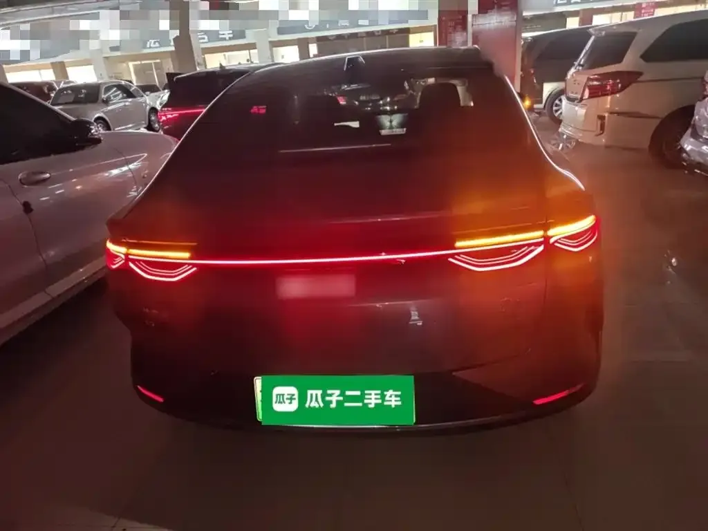 BYD Qin L — фото 2
