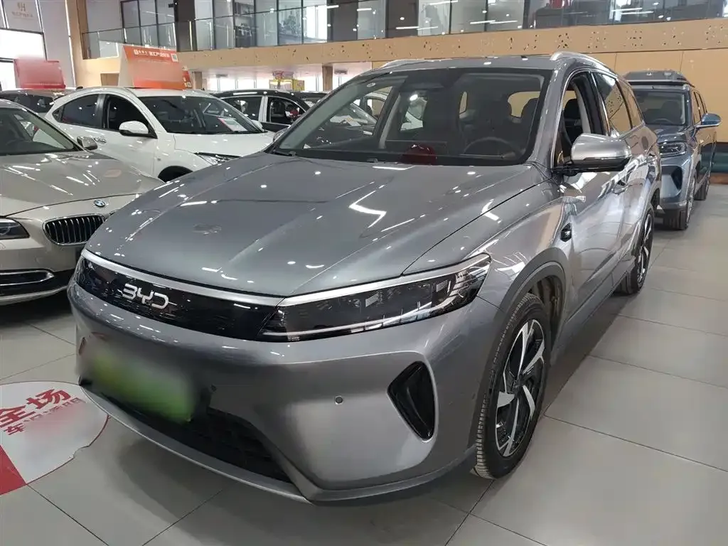 BYD Seal 05 DM-i — фото 7