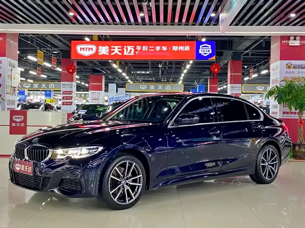 BMW 3 Series 2022 из CN, фото 1