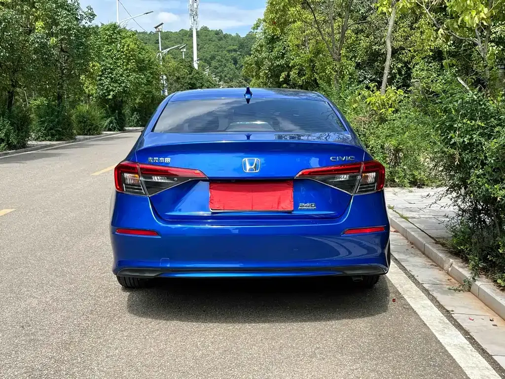 Honda Civic — фото 10