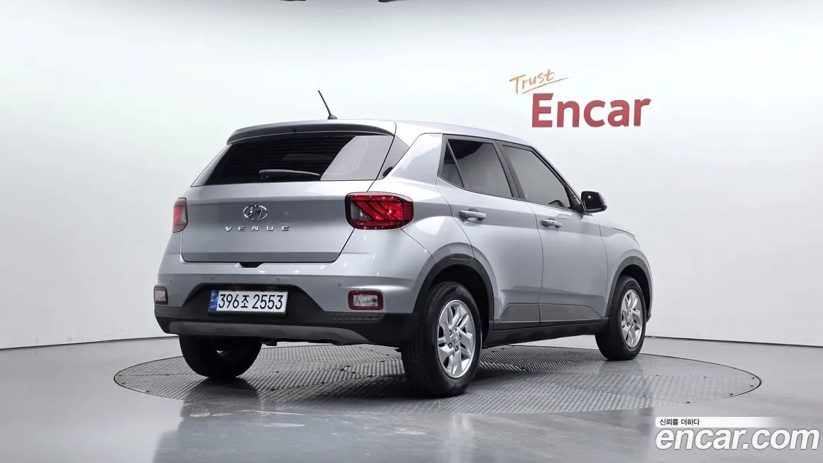 Hyundai Venue 2022 из KR, фото 2