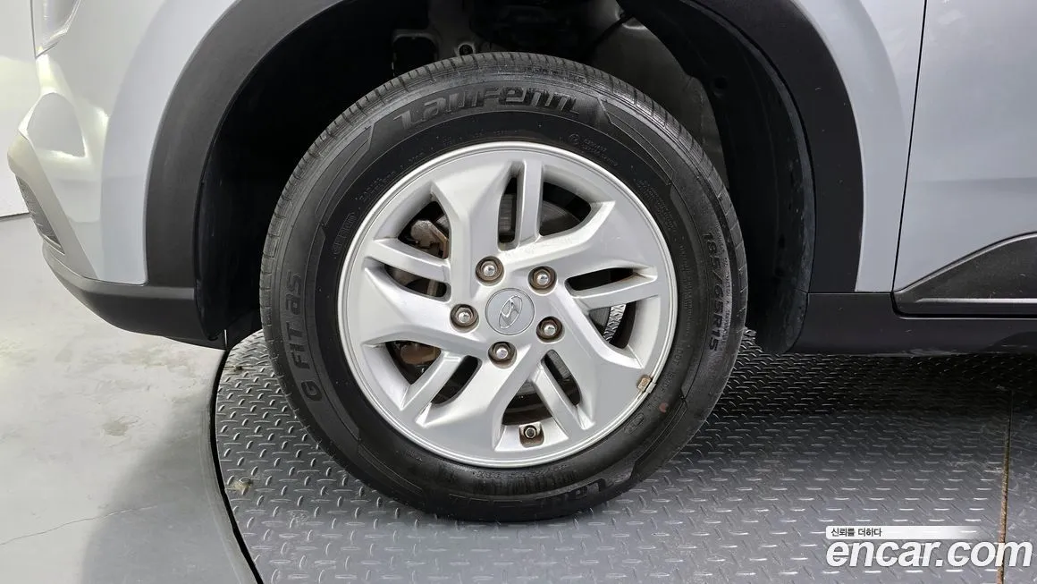 Hyundai Venue 2022 из KR, фото 9