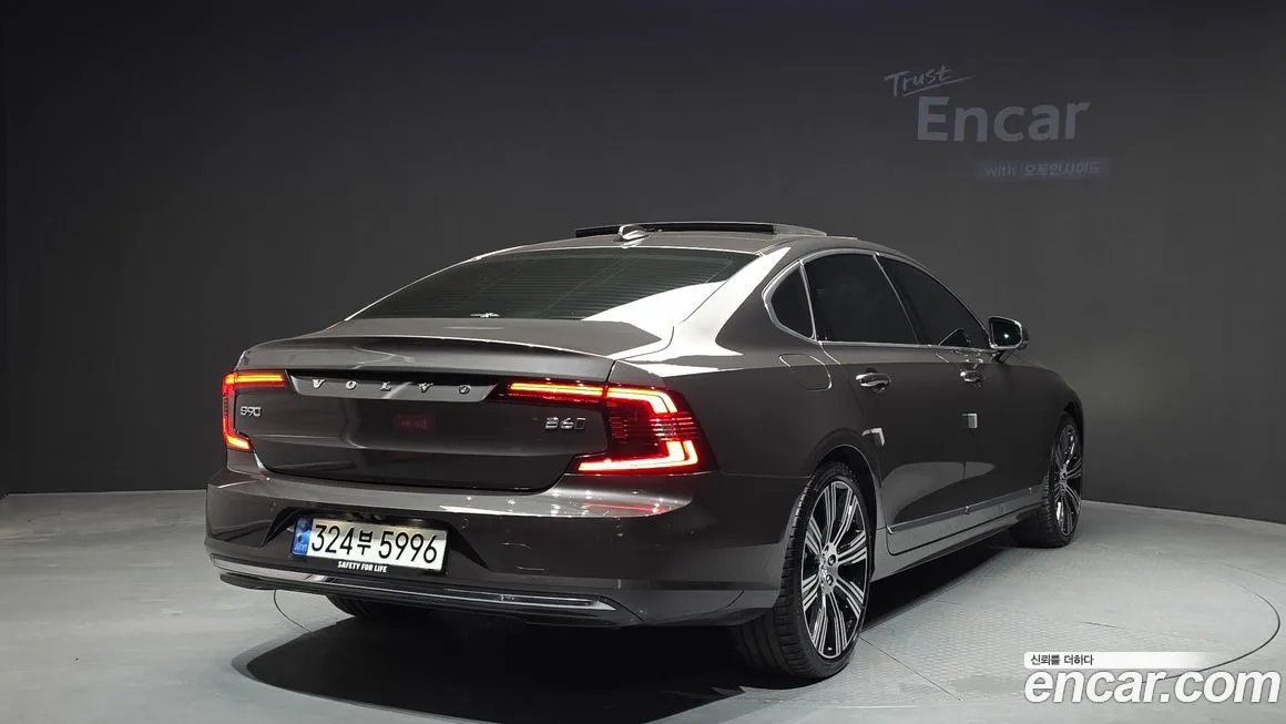 Volvo S90 — фото 4