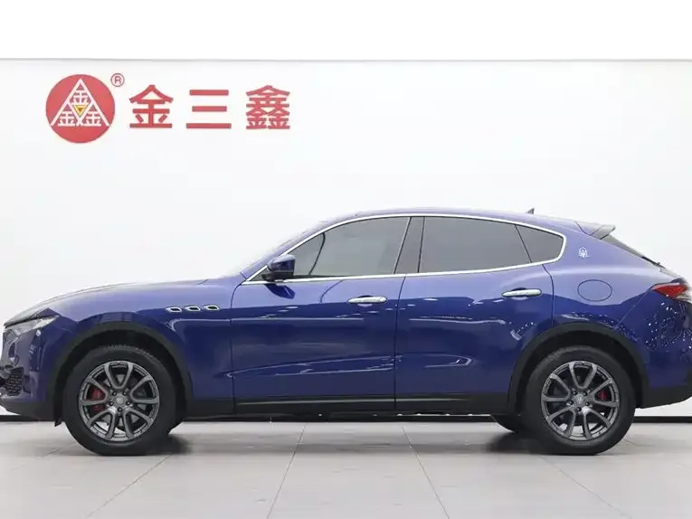 Maserati Levante — фото 8