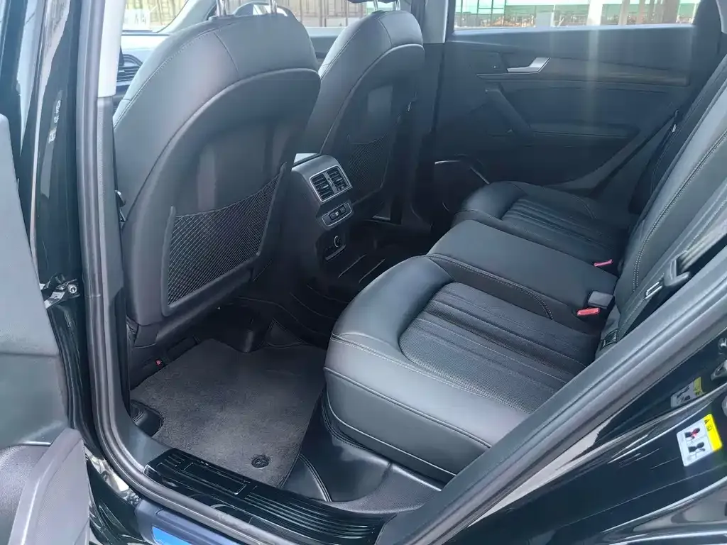 Audi Q5L 2022 из CN, фото 10