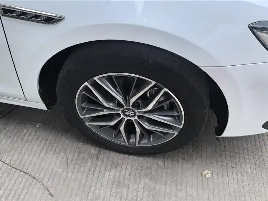 BYD Qin PLUS — фото 10