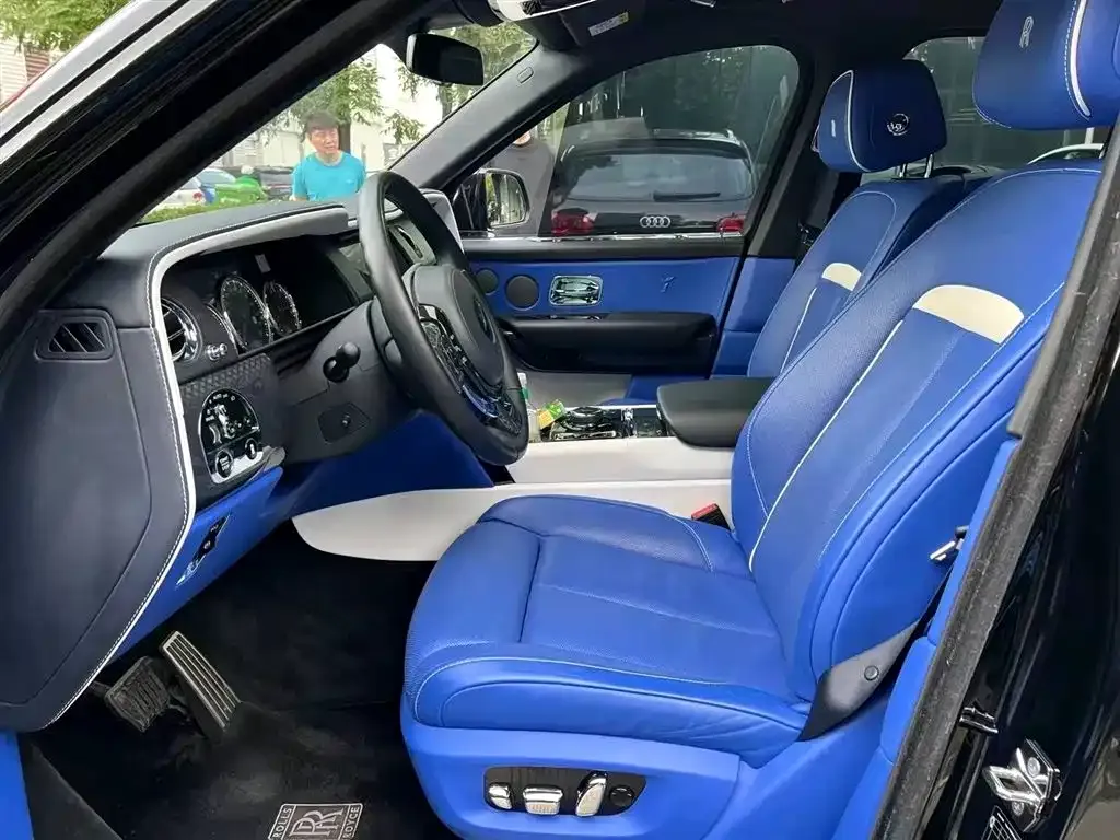 Rolls-Royce Cullinan 2021 из CN, фото 2