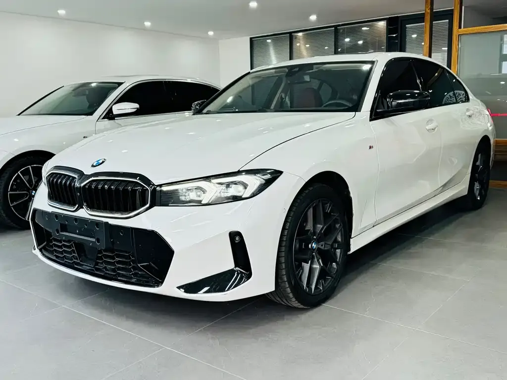 BMW 3 Series 2024 из CN, фото 1