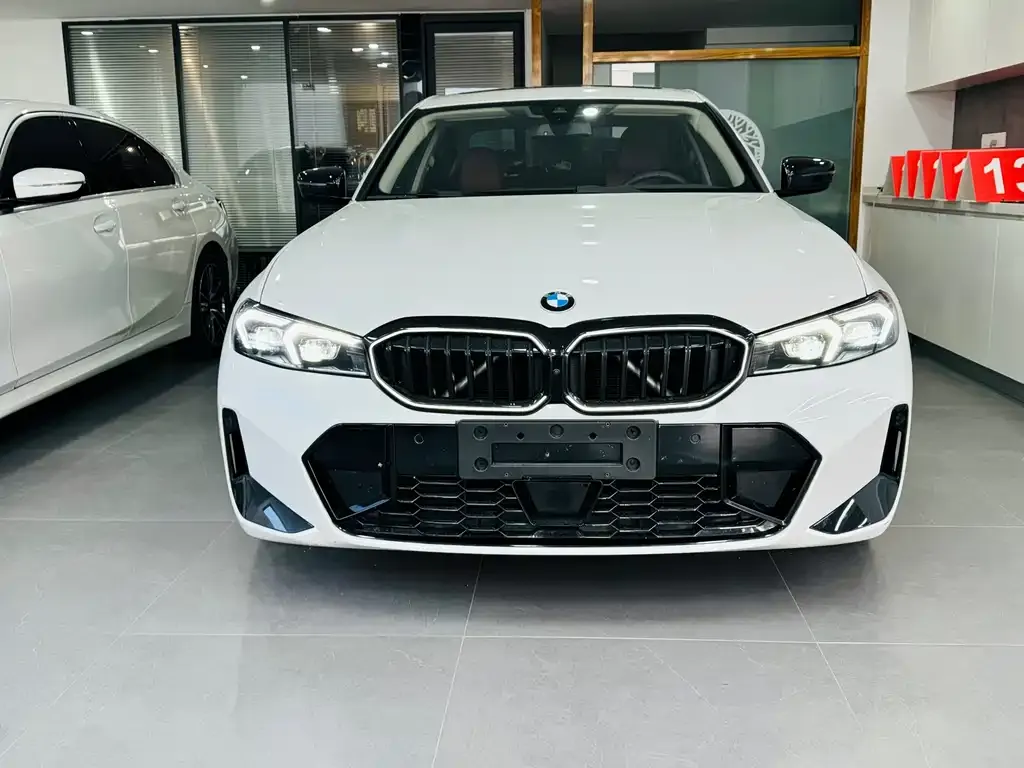BMW 3 Series 2024 из CN, фото 7