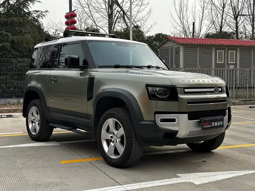 Land Rover Defender — фото 6