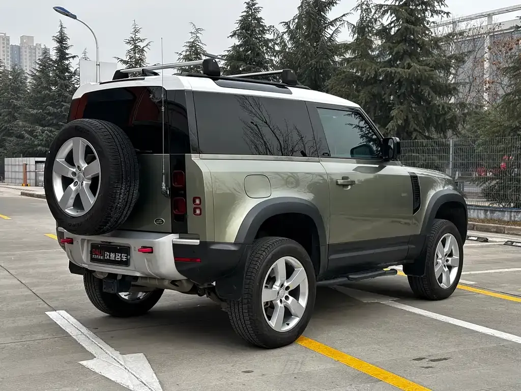 Land Rover Defender — фото 3