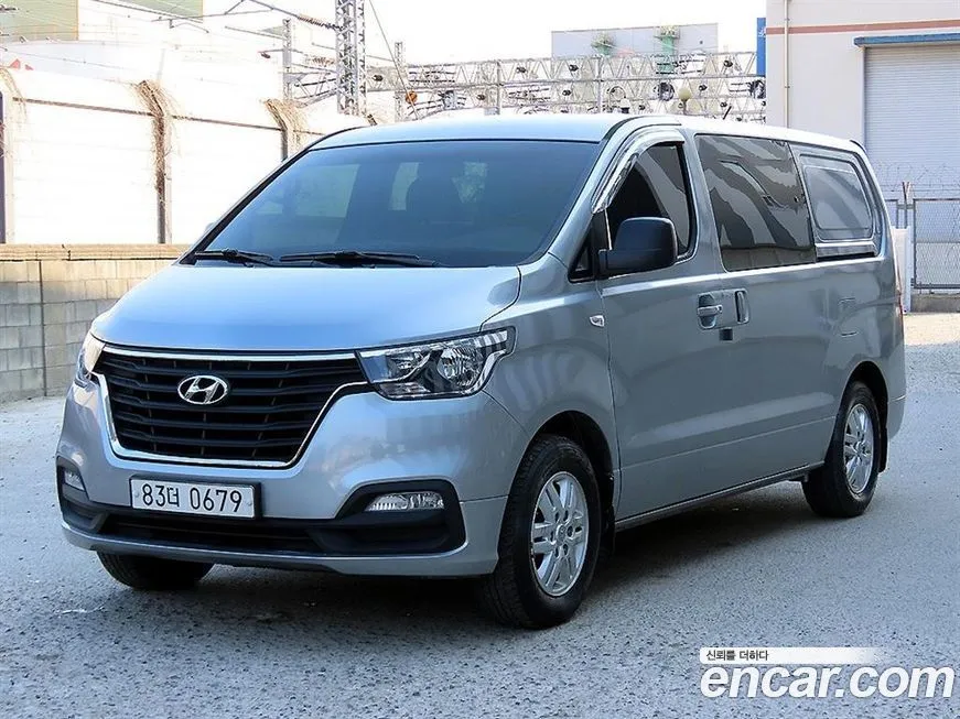 Hyundai Starex — фото 8