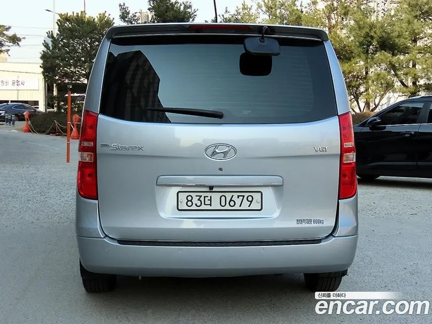 Hyundai Starex — фото 9