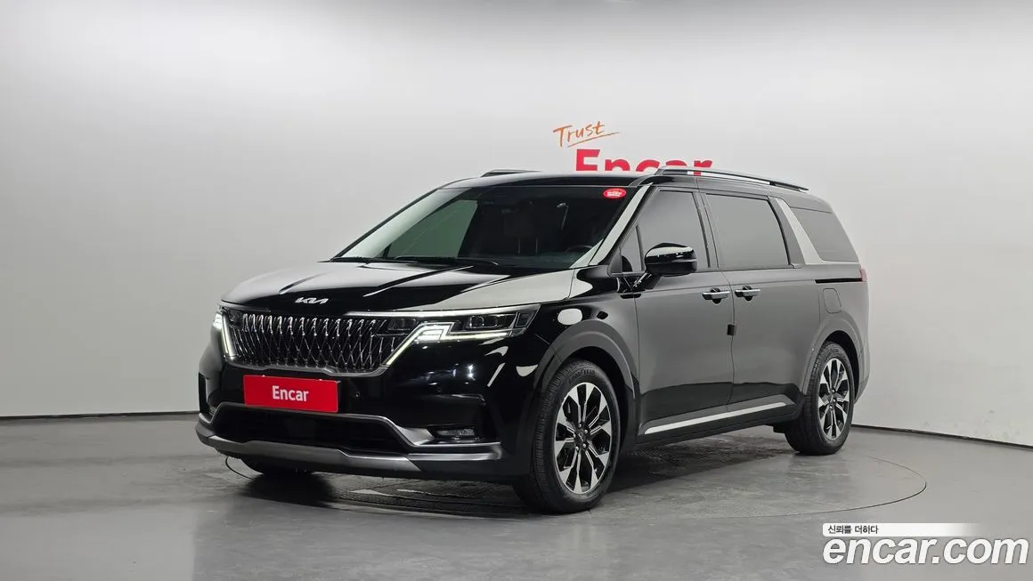 Kia Carnival — фото 1