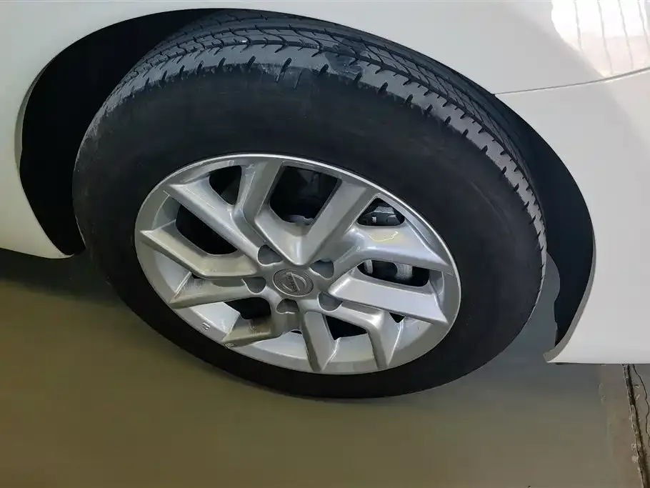 Nissan Tiida 2025 из CN, фото 9