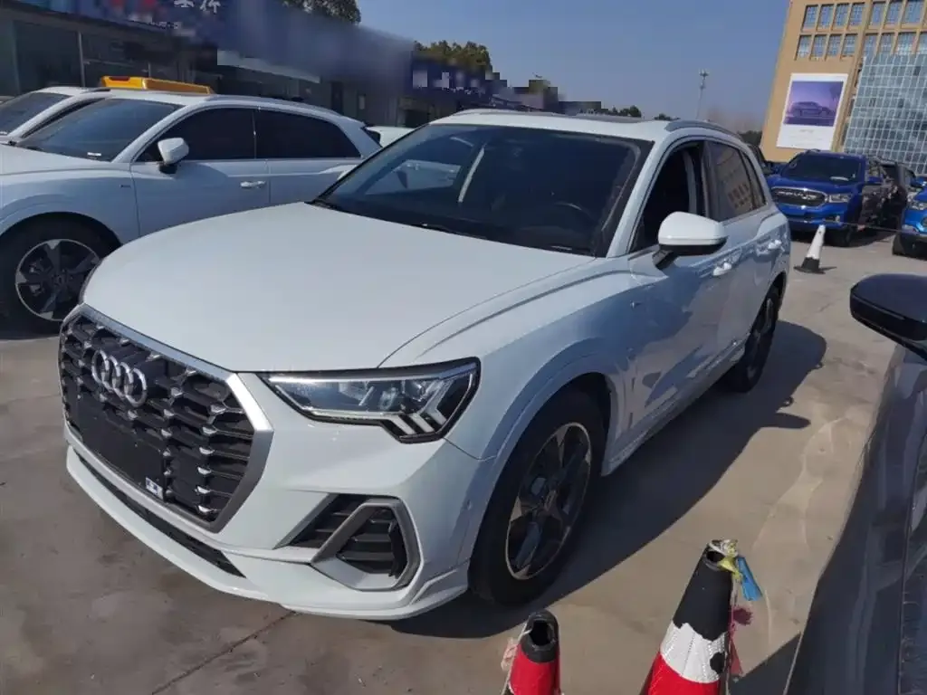 Audi Q3 2022 из CN, фото 1