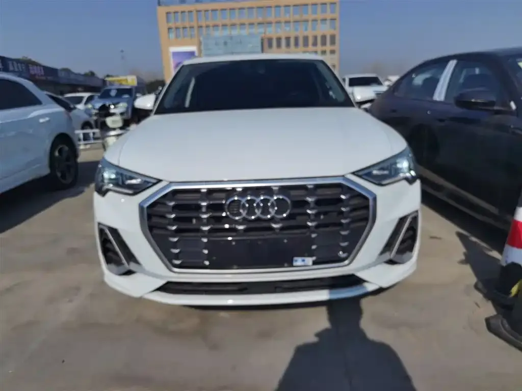 Audi Q3 2022 из CN, фото 9