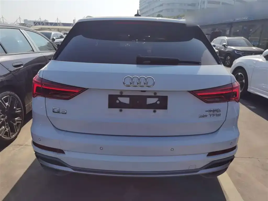 Audi Q3 2022 из CN, фото 4