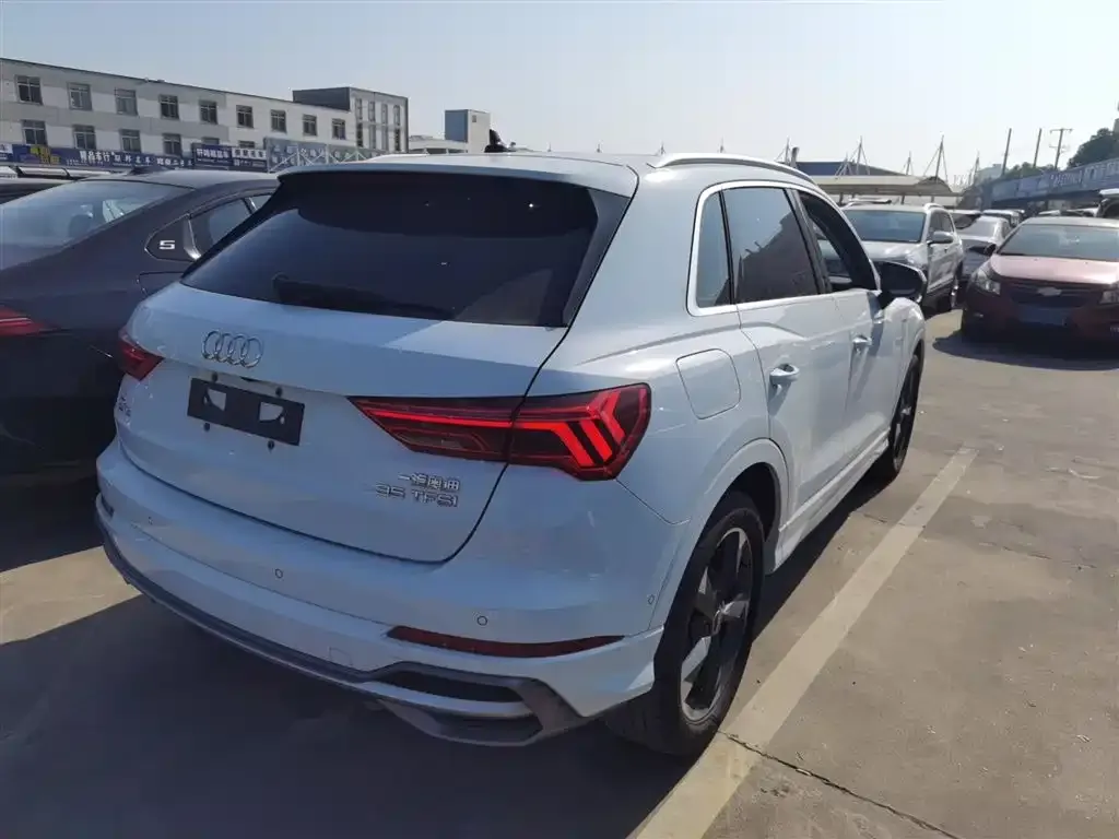 Audi Q3 2022 из CN, фото 10